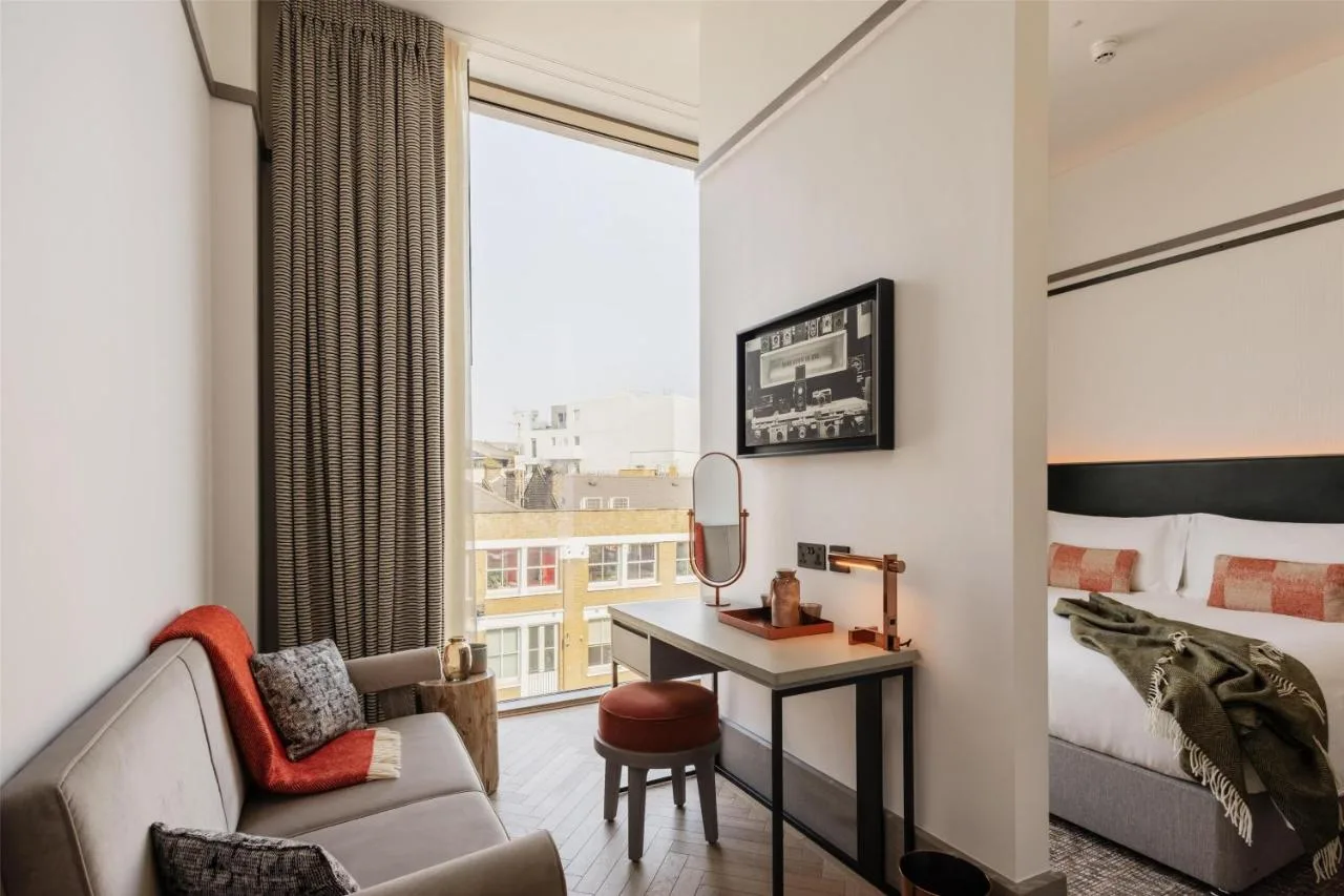 Superior King Room